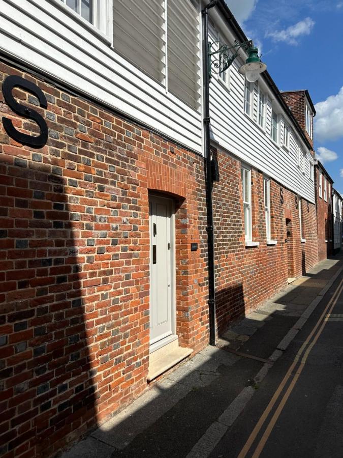 Jesticos, Perfectly Wonderful Central , 1 Parking Included Canterbury Exteriör bild